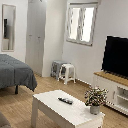 Rockside Residences Suites La Linea N3 La Línea de la Concepción Εξωτερικό φωτογραφία
