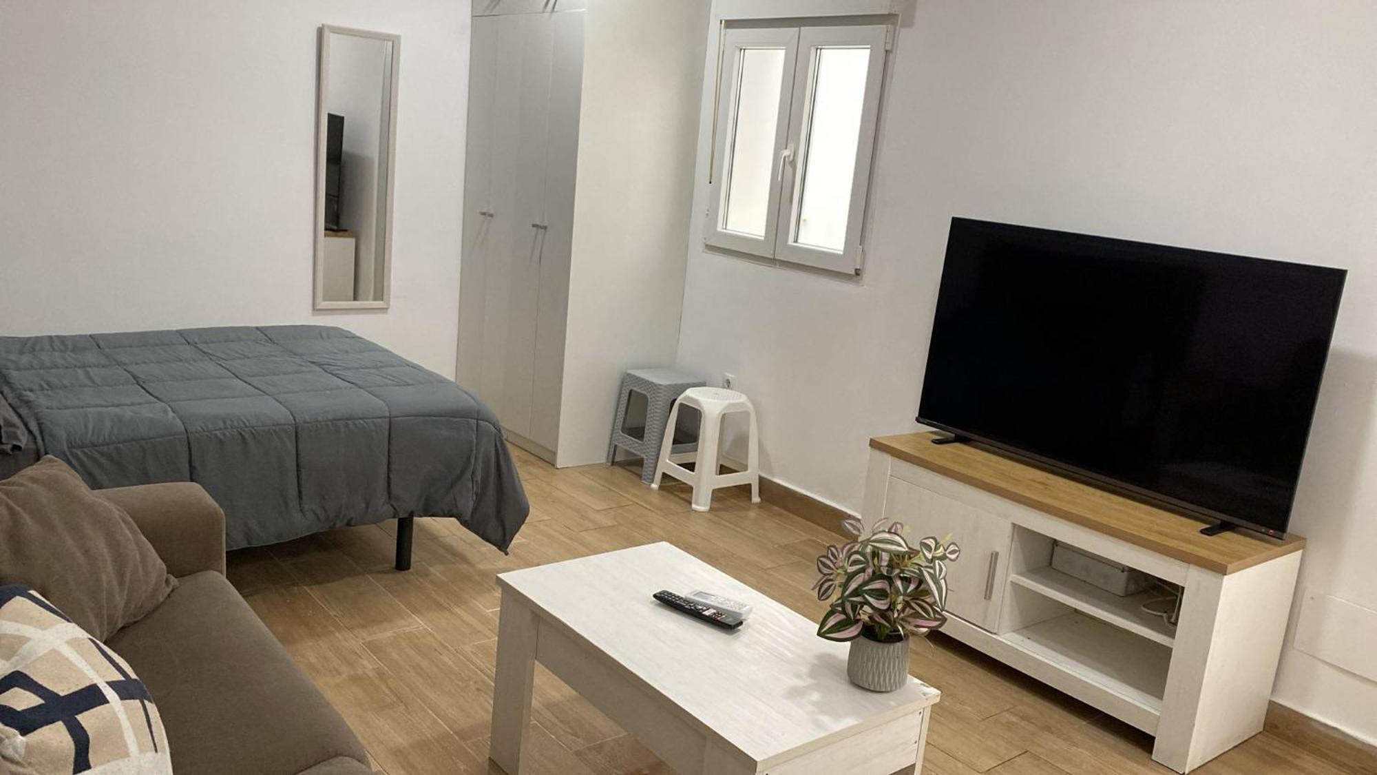 Rockside Residences Suites La Linea N3 La Línea de la Concepción Εξωτερικό φωτογραφία