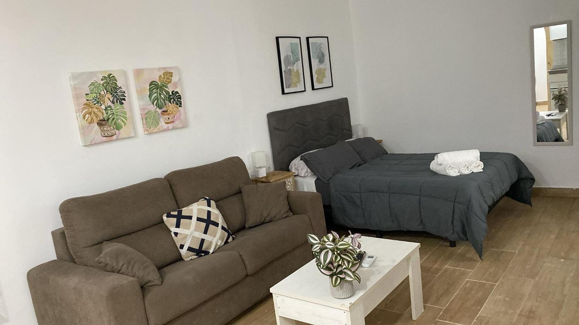 Rockside Residences Suites La Linea N3 La Línea de la Concepción Εξωτερικό φωτογραφία